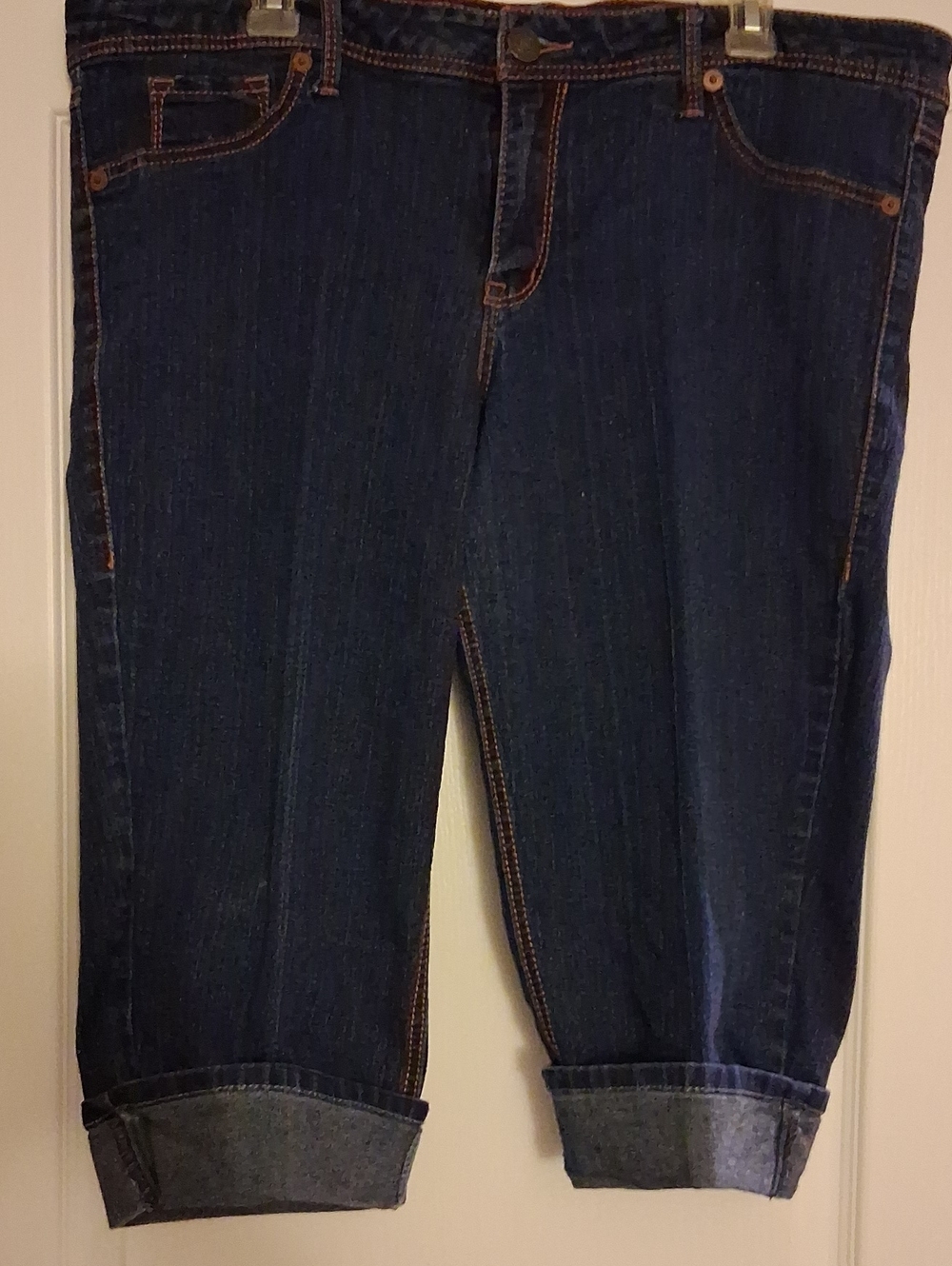 Cropped Women's Dark Blue Denim Capris